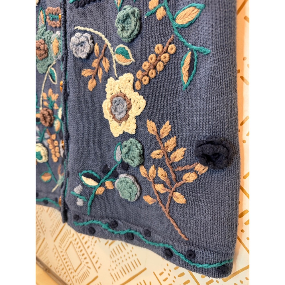 Vintage Cottagecore Sweater Vest Women M Blue Floral Embroidered Crochet Nature - Picture 3 of 9